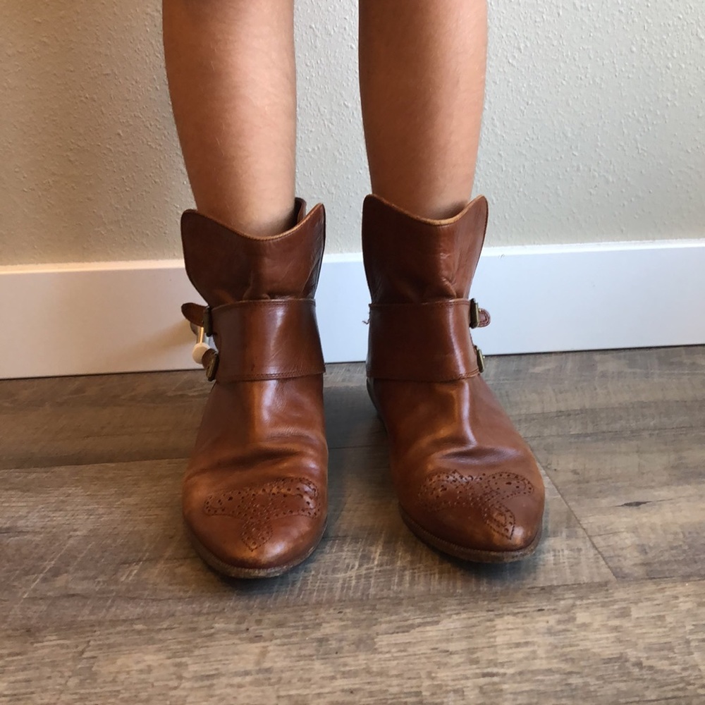 Vintage Joan and David tan leather chelsea boot